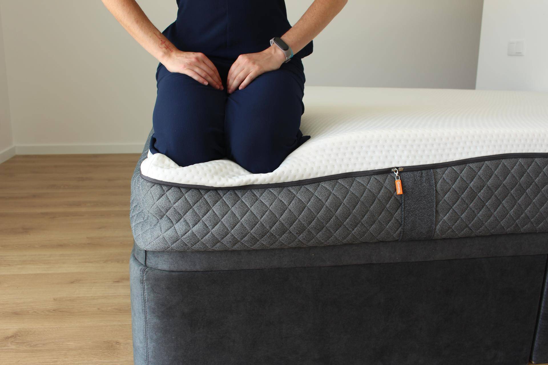 Afundamento de joelhos no Emma Hybrid